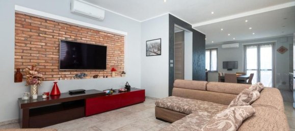 12 rooms Villa in San Mauro Torinese, Italy No. 263518 4