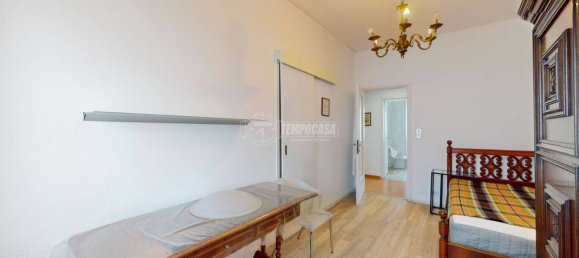 Apartamento de 4 dormitorios en Settimo Torinese, Italy No. 81543 2