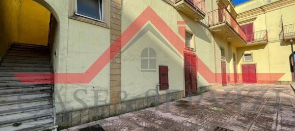 10 rooms House in Naples, Italy No. 79726 3