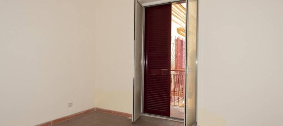 10 rooms House in Naples, Italy No. 79726 30