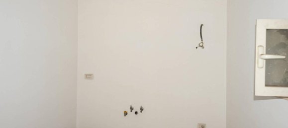 10 rooms House in Naples, Italy No. 79726 48