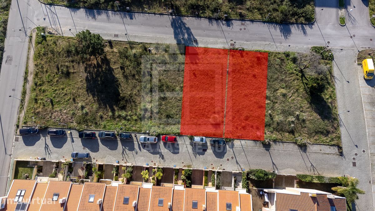 263m² Land in Santa Maria da Feira, Portugal No. 232244