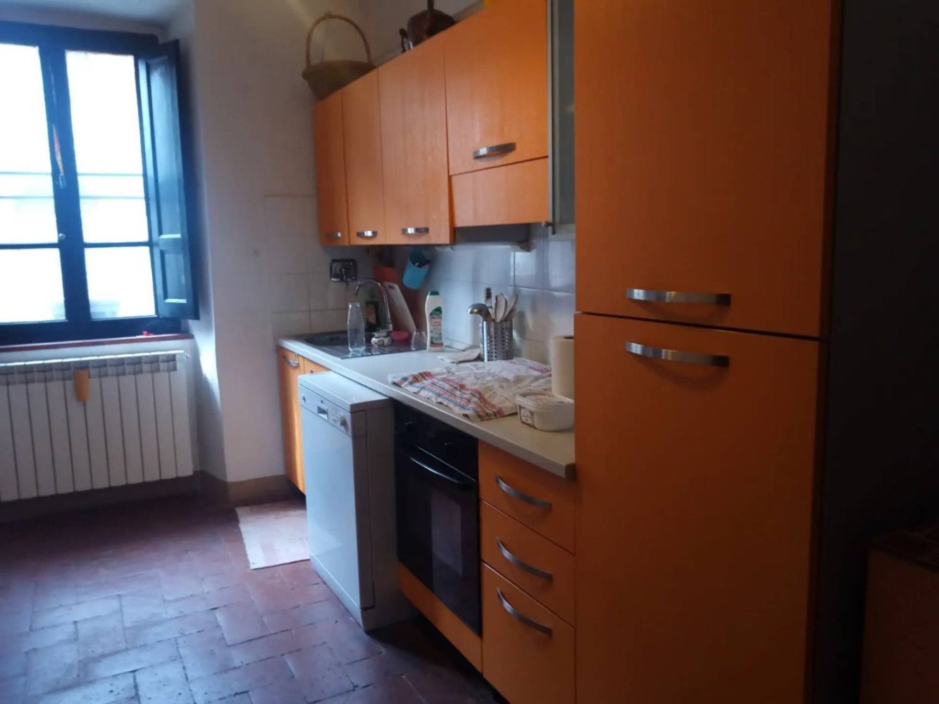 Квартира с 4 комнатами в Суббьяно, Италия № 176165