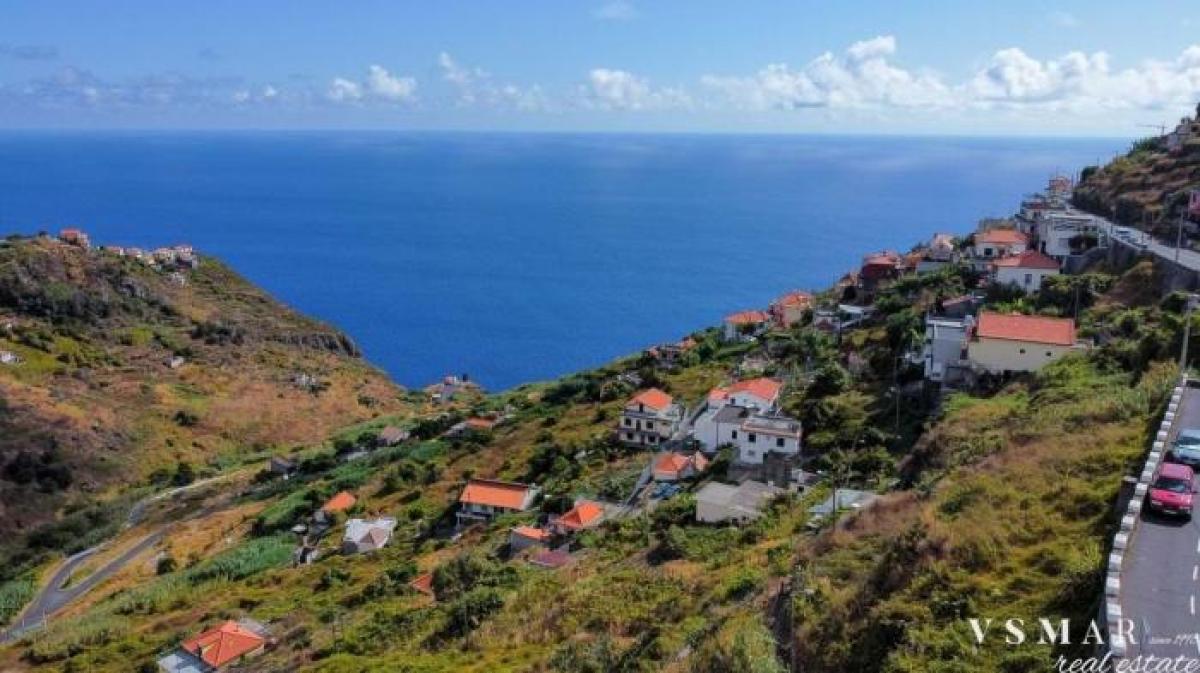  Land in Ribeira Brava, Portugal No. 2250