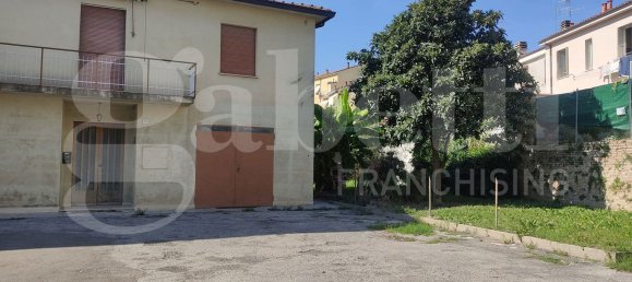 2 bedrooms House in Faenza, Italy No. 353358 2