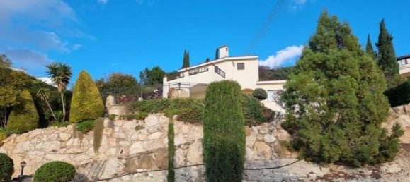 5 bedrooms House in Tala, Cyprus No. 9858 2