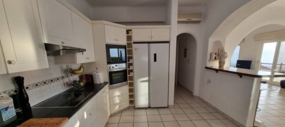 5 bedrooms House in Tala, Cyprus No. 9858 10