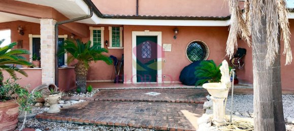 6 غرف نوم فيلا في Pomezia, Italy رقم 335031 30