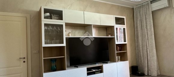 3 rooms Apartment in Parma, Italy No. 234247 16