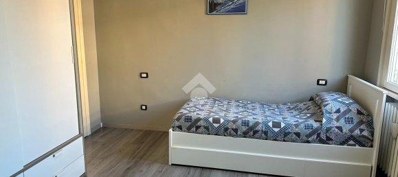 3 rooms Apartment in Parma, Italy No. 234247 28