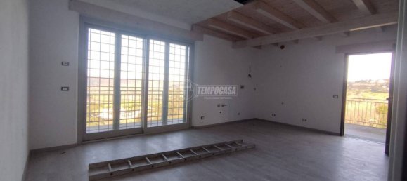 2 chambres Appartement à Campagnano di Roma, Italy No. 136703 8