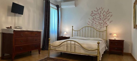 5 bedrooms Villa in Udine, Italy No. 292401 17