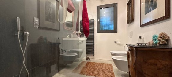 5 bedrooms Villa in Udine, Italy No. 292401 12