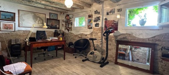 5 bedrooms Villa in Udine, Italy No. 292401 24