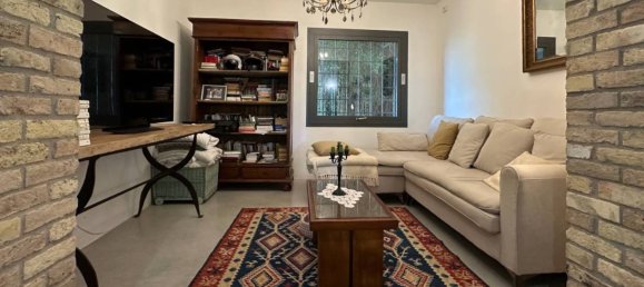 5 bedrooms Villa in Udine, Italy No. 292401 8