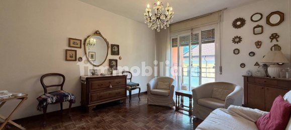 Квартира с 1 спальней в Лекко, Италия № 307983 3