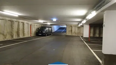 Garaje en Steyr, Austria No. 122214