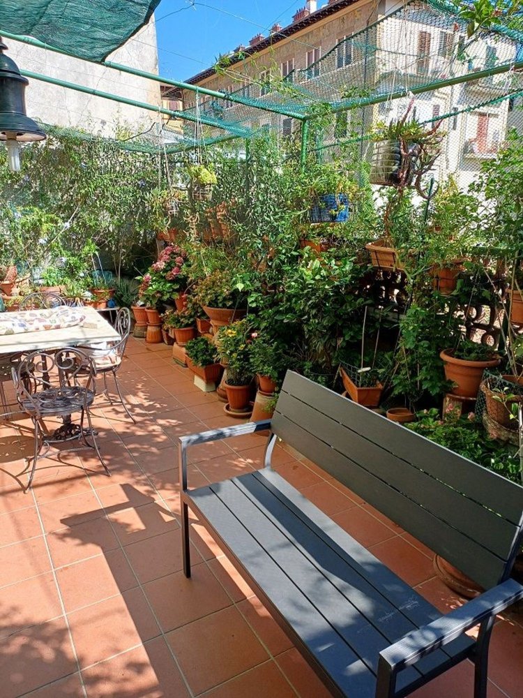 5 bedrooms Apartment in Florence, Italy No. 347900