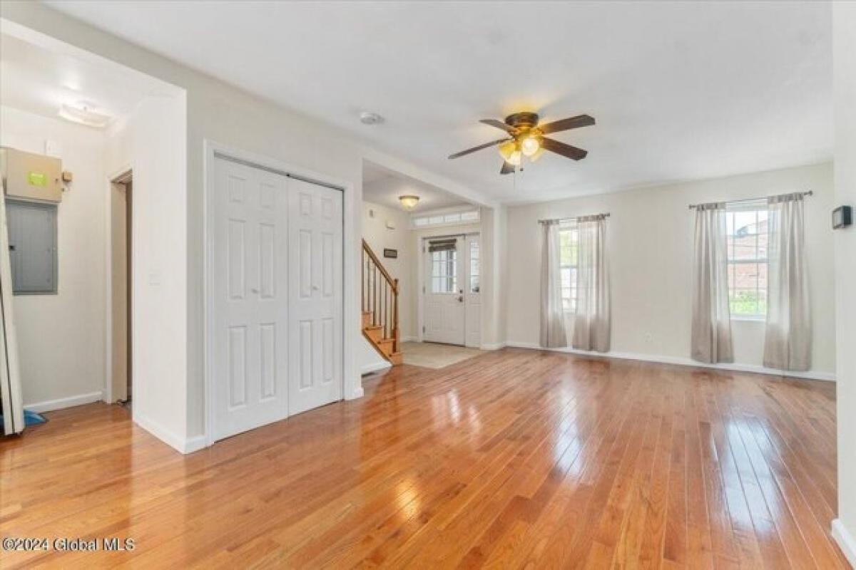 4 bedrooms House in Albany, USA No. 371277