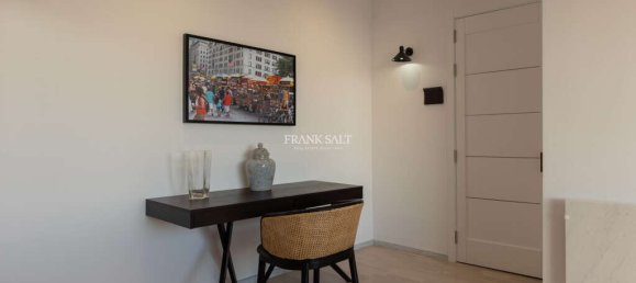 2 bedrooms Penthouse in Swieqi, Malta No. 9413 21