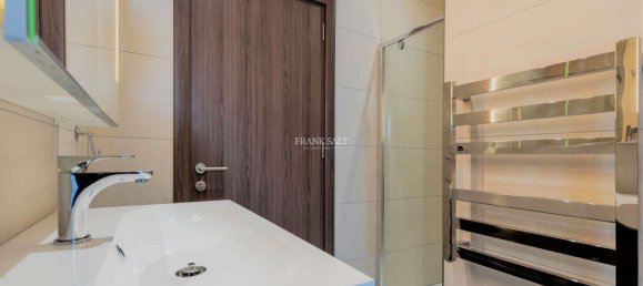 2 bedrooms Penthouse in Swieqi, Malta No. 9413 22