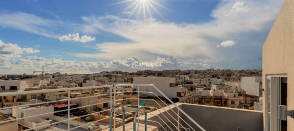 2 bedrooms Penthouse in Swieqi, Malta No. 9413 2