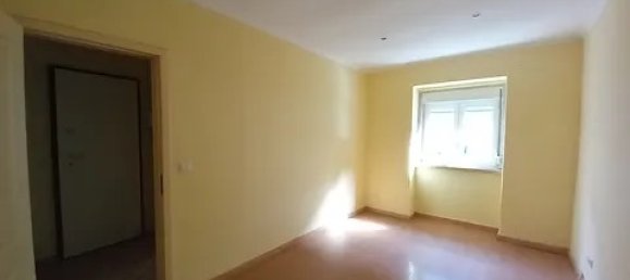 2 chambres Appartement à Amadora, Portugal No. 83791 8