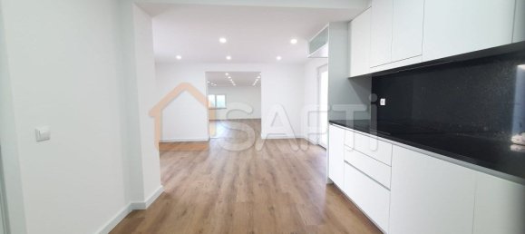 5 bedrooms House in Atouguia da Baleia, Portugal No. 117852 7