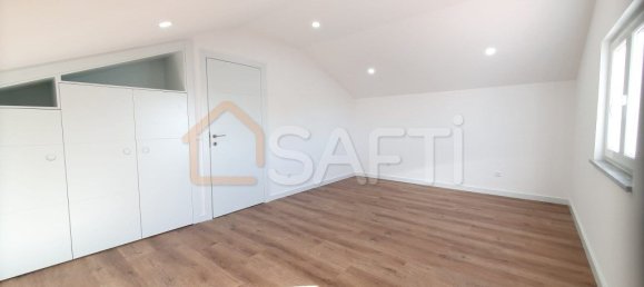 5 bedrooms House in Atouguia da Baleia, Portugal No. 117852 21