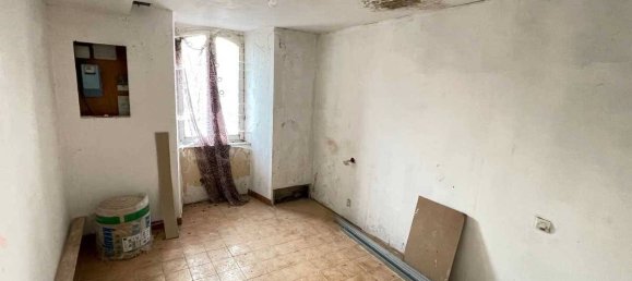 Adosado de 1 dormitorio en Mayenne, France No. 197771 6