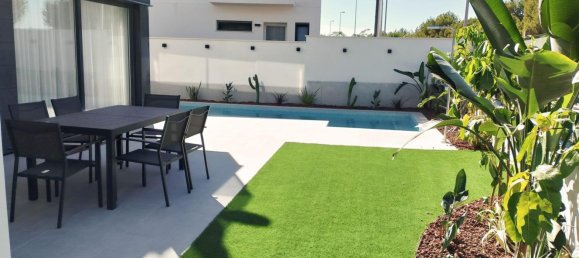 3 bedrooms Villa in Roda, Spain No. 6093 16