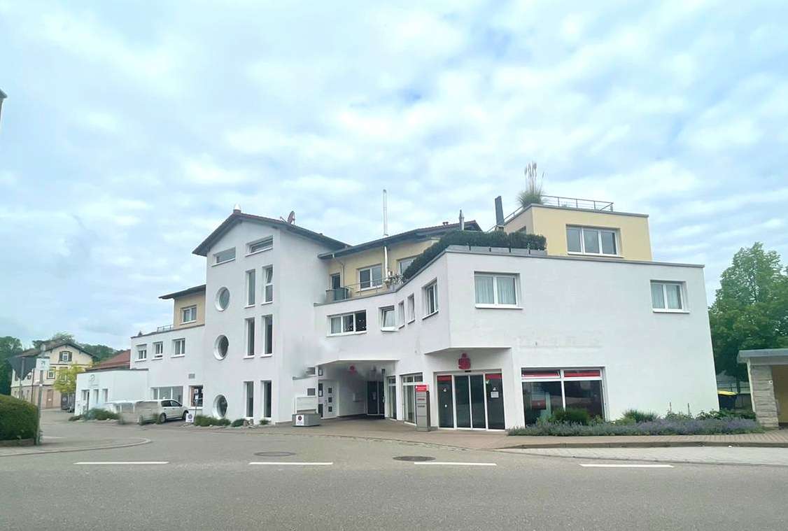 Imóvel comercial em Rems-Murr-Kreis, Germany 525 m² N.º 341451