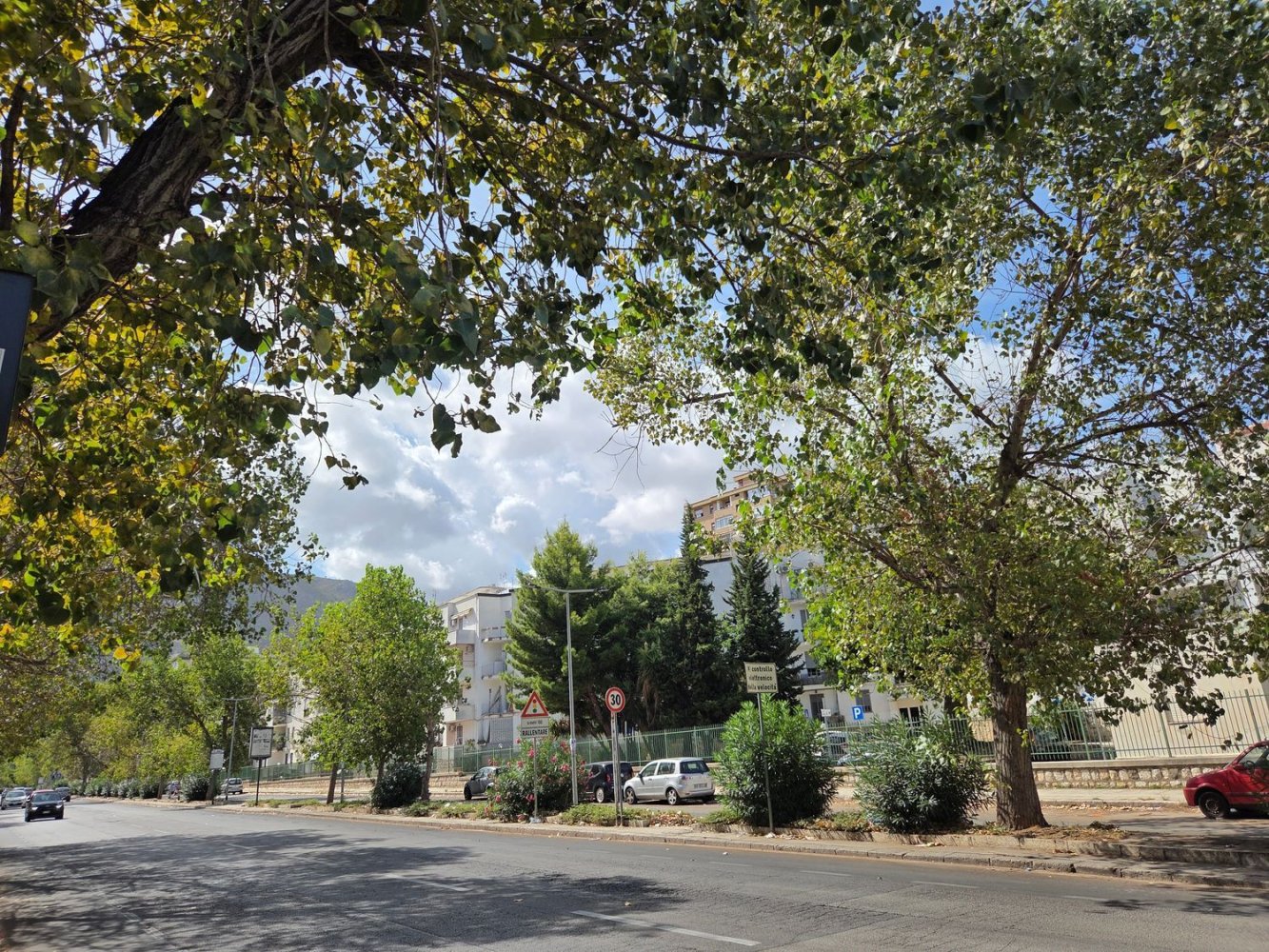 4 bedrooms Apartment in Palermo, Italy No. 332470