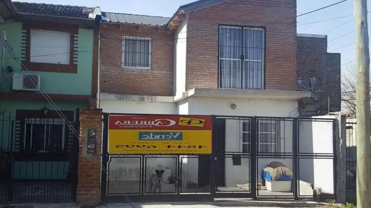 2 Schlafzimmer Haus in Tres de Febrero, Argentina, Nr. 75674