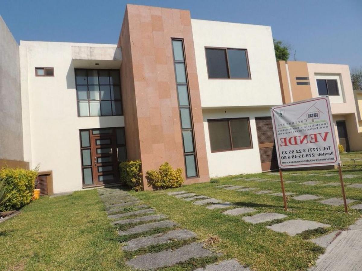 4 bedrooms House in Morelos, Mexico No. 159400