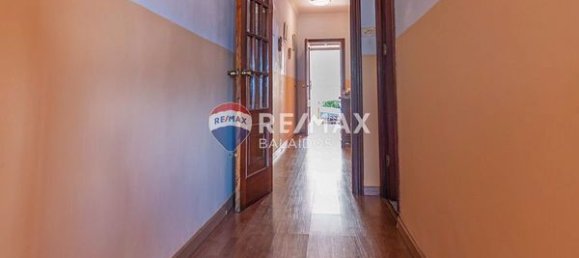 Apartamento de 3 dormitorios en Vigo, Spain No. 190986 16