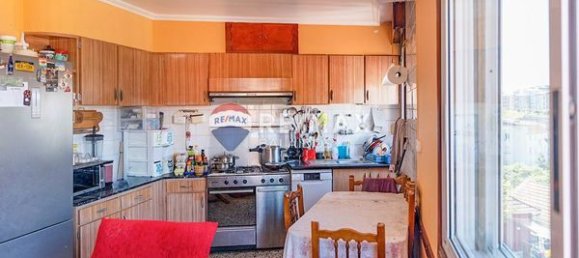 Apartamento de 3 dormitorios en Vigo, Spain No. 190986 11