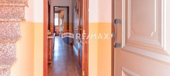 Apartamento de 3 dormitorios en Vigo, Spain No. 190986 8