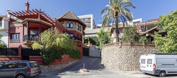 Garage à Granada, Spain No. 182174 2