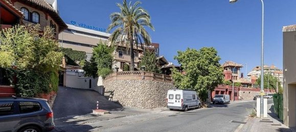 Garage à Granada, Spain No. 182174 3