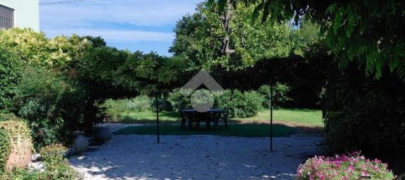 Villa de 4 dormitorios en Fiesse, Italy No. 355745 12