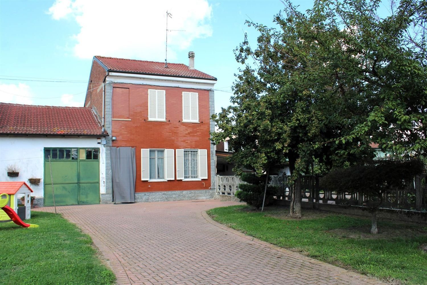 Дом с 6 спальнями в Костанцана, Италия № 380193