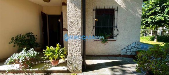 3 Schlafzimmer Haus in Novi di Modena, Italy, Nr. 59555 6