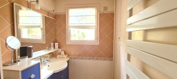 3 bedrooms Villa in Deuil-la-Barre, France No. 202811 11