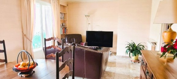 3 bedrooms Villa in Deuil-la-Barre, France No. 202811 3