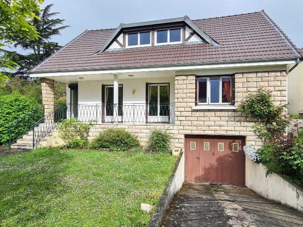 3 bedrooms Villa in Deuil-la-Barre, France No. 202811