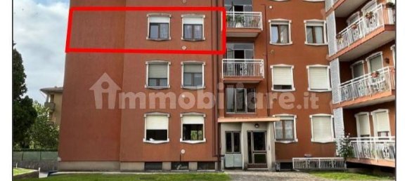 3 bedrooms Apartment in Lomagna, Italy No. 3889 19