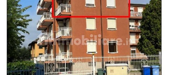 3 bedrooms Apartment in Lomagna, Italy No. 3889 17