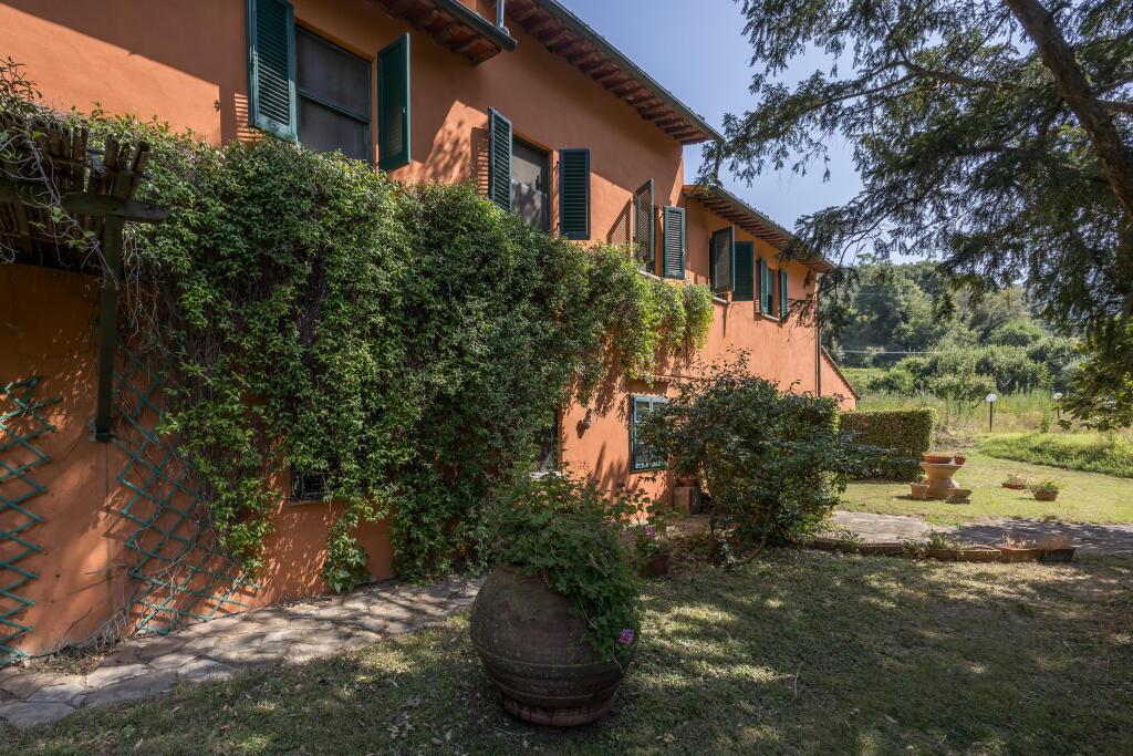 6 bedrooms House in San Giuliano Terme, Italy No. 57731