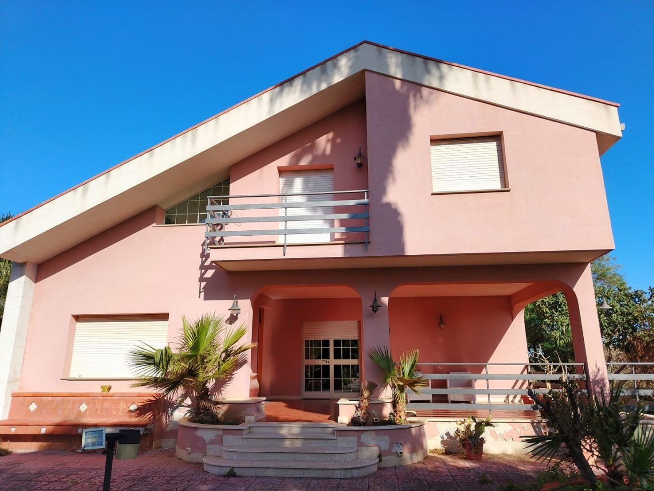 Вилла с 9 комнатами в Фикарацци, Италия № 42221